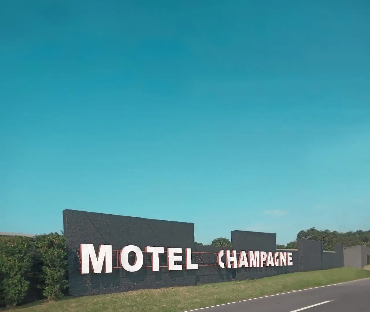 Love hôtel Champagne Motel By Drops Tubarão